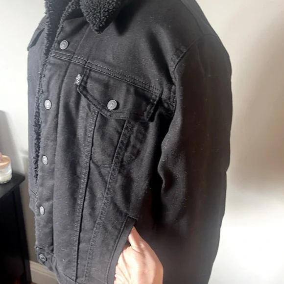 Levi’s Original Sherpa Trucker Jacket Updated Fit XL in Black - Picture 4 of 7